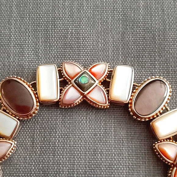 WHITE, PINK, BLACK MOTHER OF PEARL WITH ABALONE ACCENT BRACELET - Picture 3 of 8